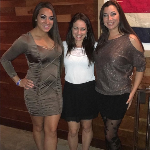 Bebe dress scrappy front open back size Medium M - Picture 7 of 7